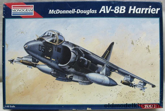 Monogram 1/48 McDonnell-Douglas AV-8B Harrier - US Marines, 5448 plastic model kit